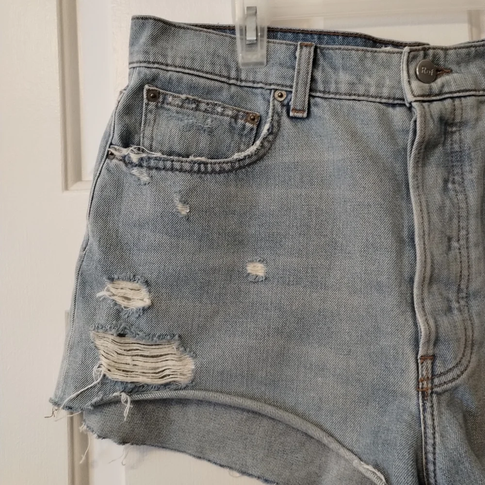 Reformation distressed shorts - Picture 4 of 12